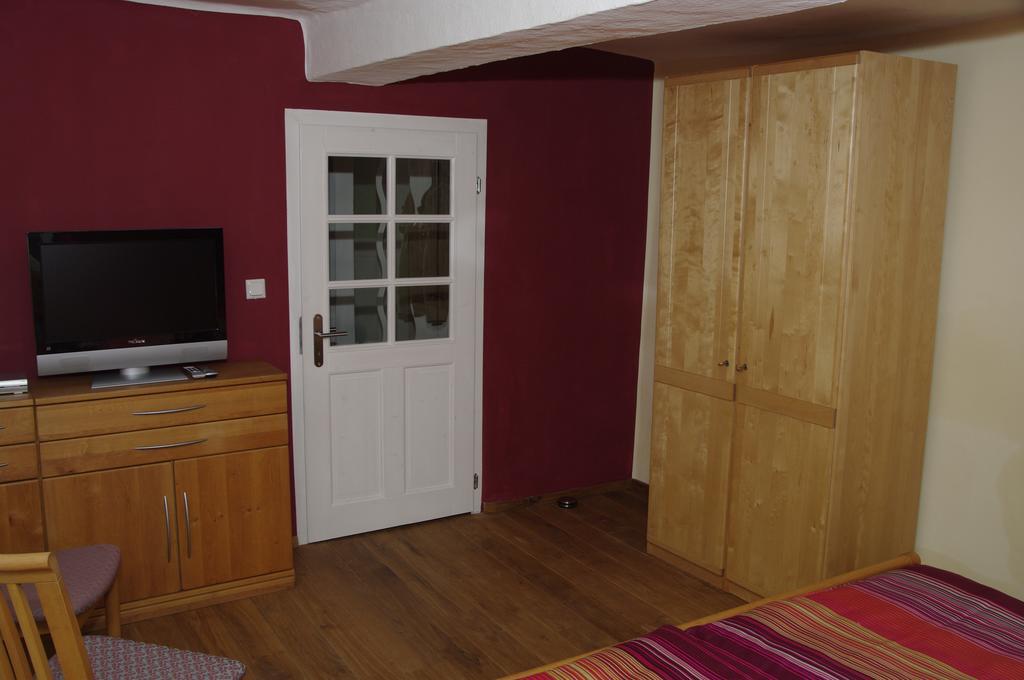 Ferienhaus Zur Altlayer Post Lägenhet Exteriör bild