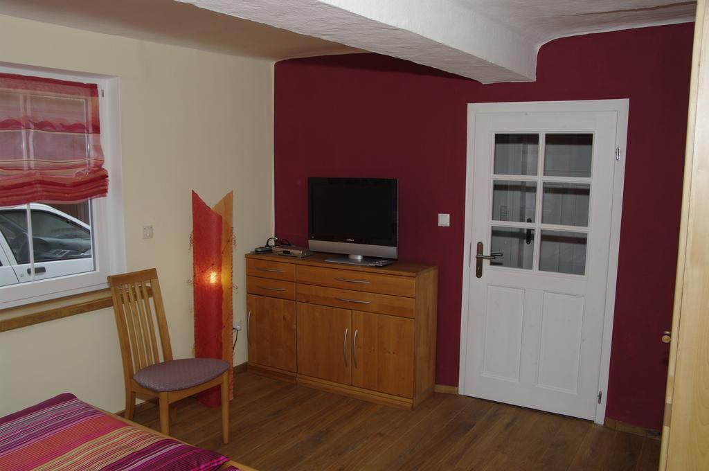 Ferienhaus Zur Altlayer Post Lägenhet Exteriör bild