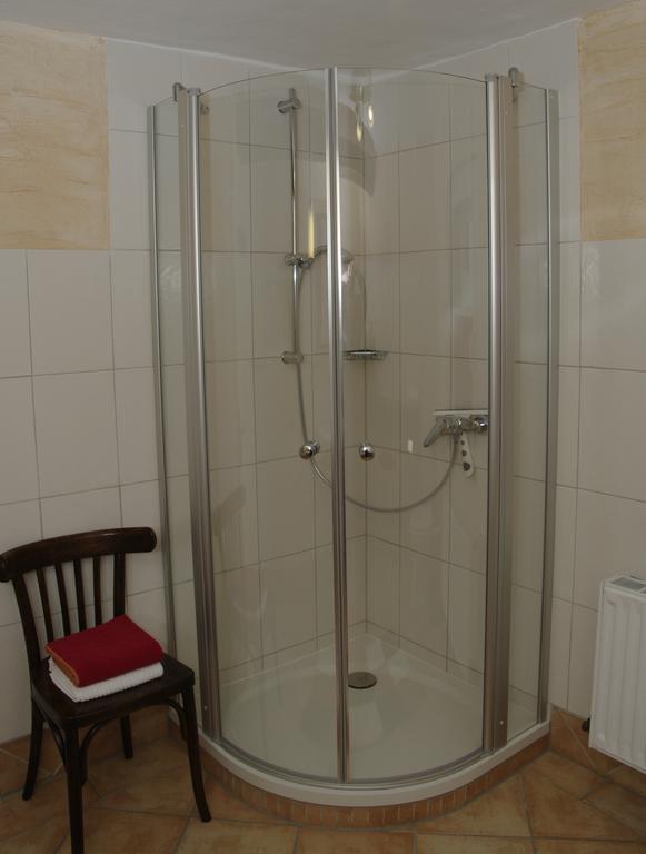Ferienhaus Zur Altlayer Post Lägenhet Exteriör bild