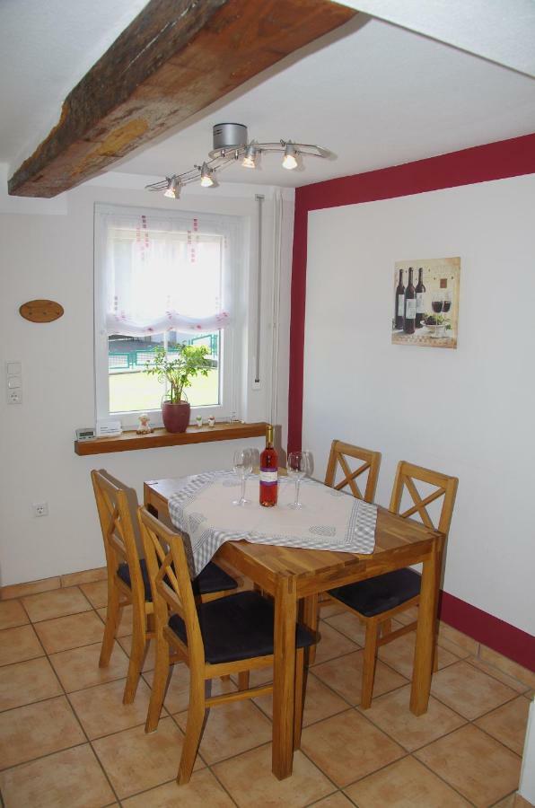 Ferienhaus Zur Altlayer Post Lägenhet Exteriör bild